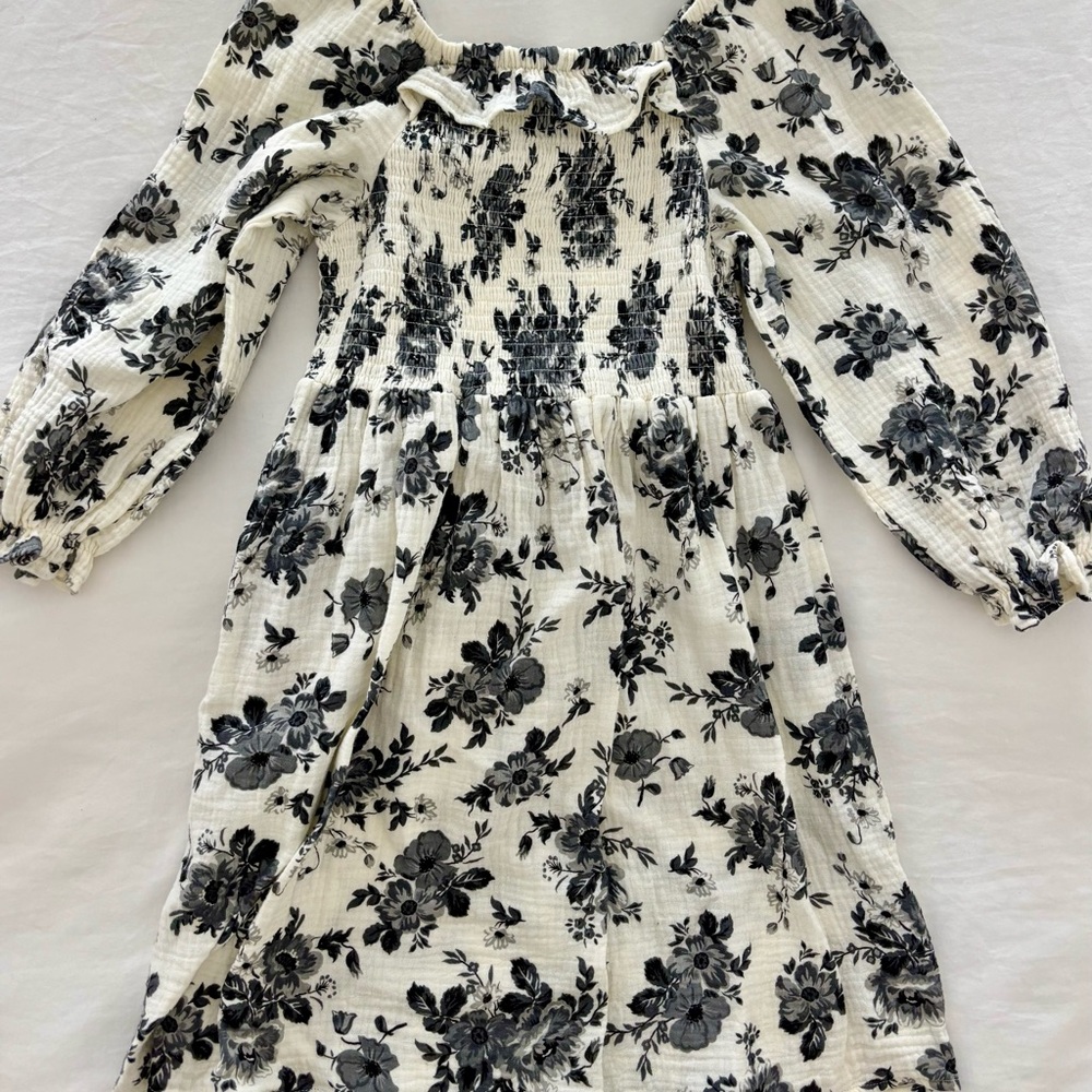 Cotton On Kids Girls Dress Gauze Floral Black White Smocked Bodice Dress Size 7